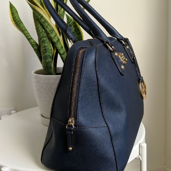 Michael kors handbag - Picture 11 of 13